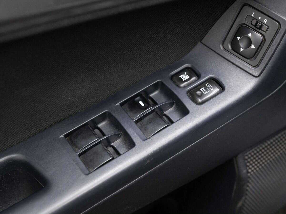 Купить Mitsubishi Lancer с пробегом. Фото: #15