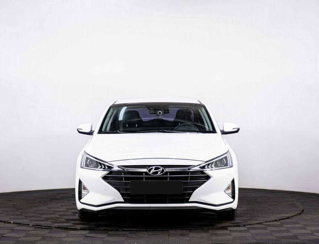 Купить Hyundai Avante с пробегом. Фото: #1