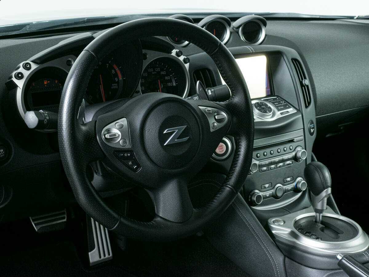 Купить Nissan 370Z с пробегом. Фото: #14