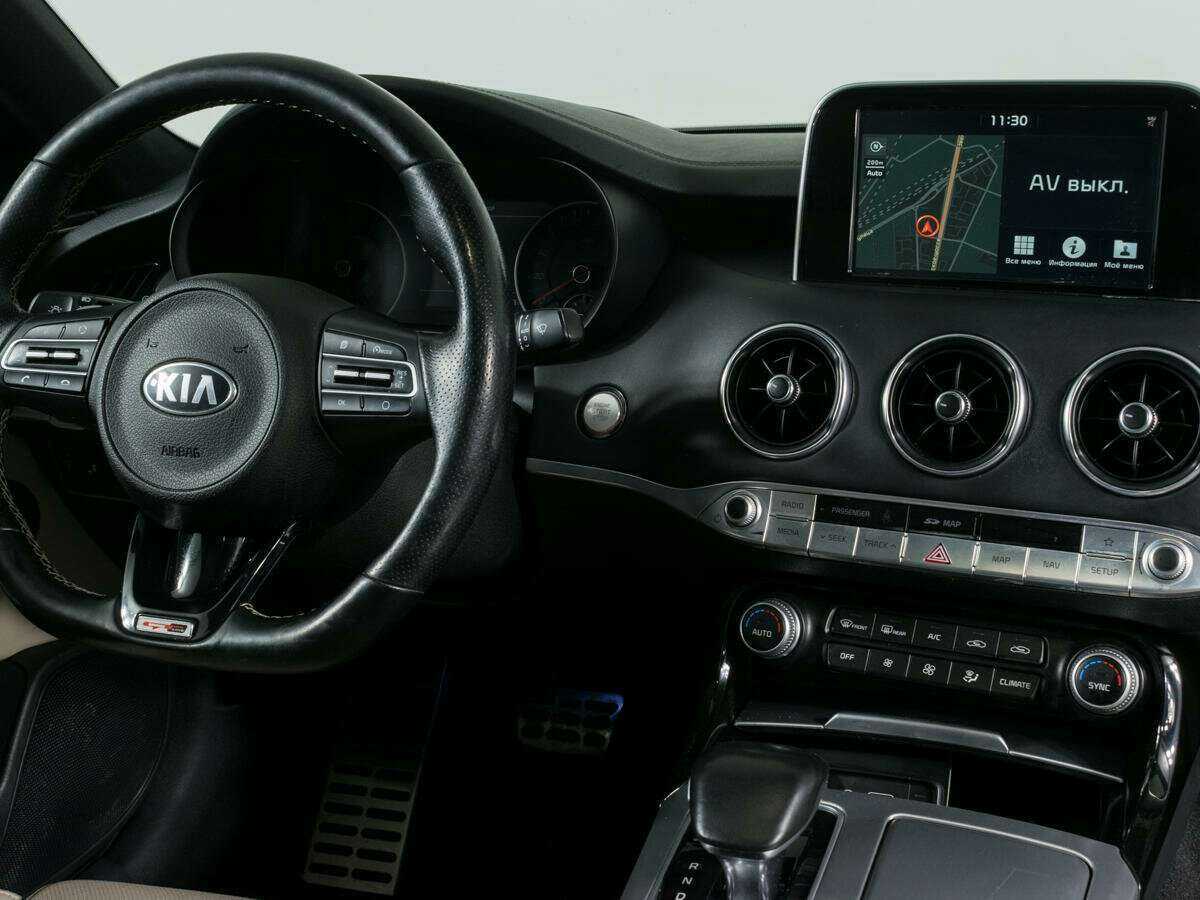 Купить Kia Stinger с пробегом. Фото: #8