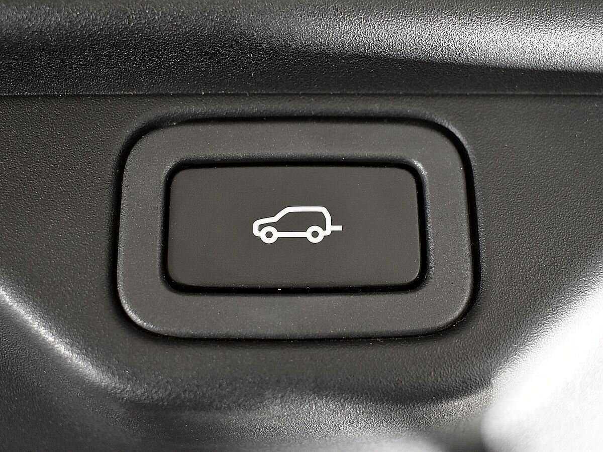Купить Land Rover Range Rover с пробегом. Фото: #23