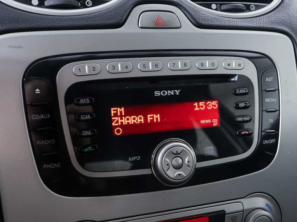 Купить Ford Focus с пробегом. Фото: #16