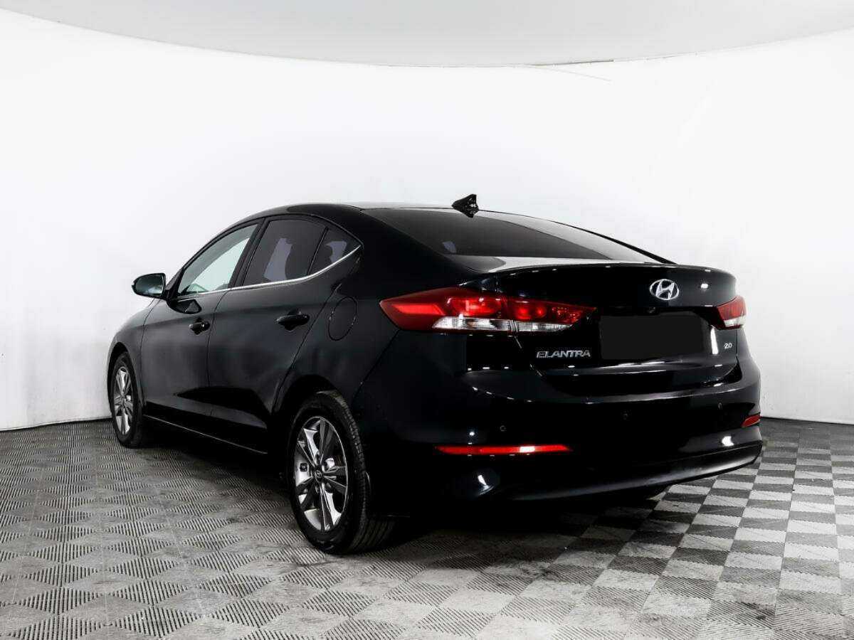 Купить Hyundai Elantra с пробегом. Фото: #6