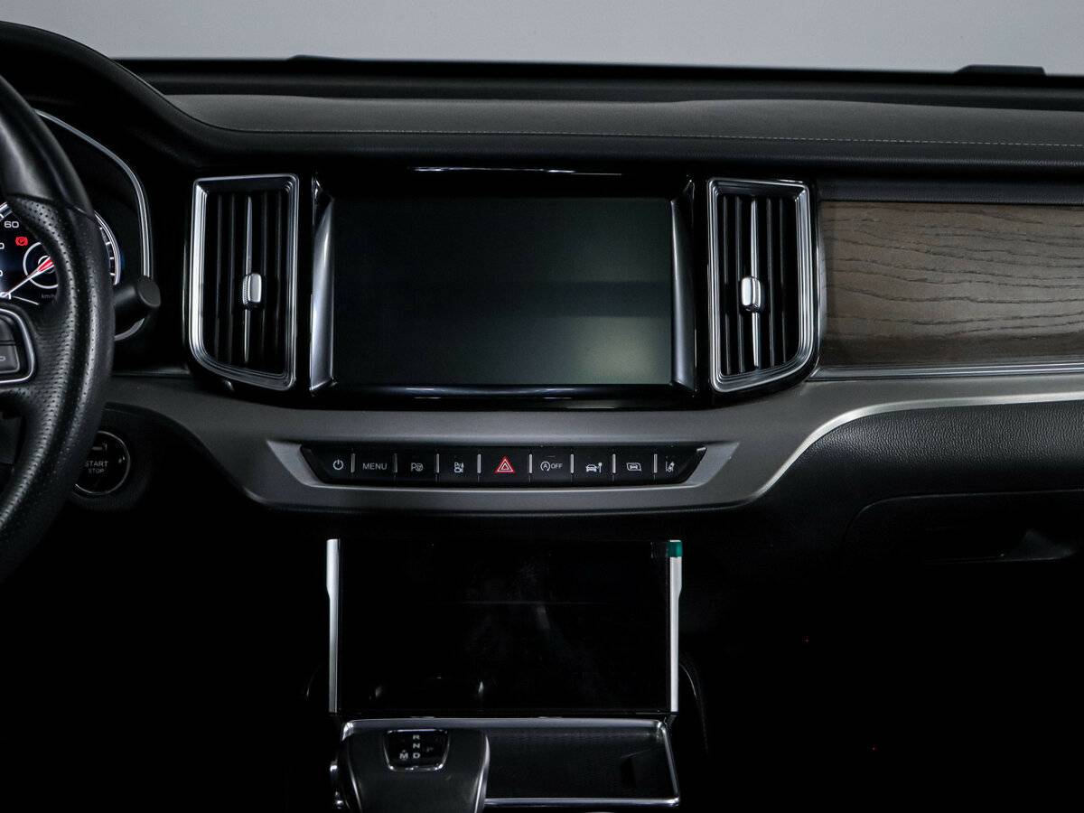 Купить Hongqi HS7 с пробегом. Фото: #12