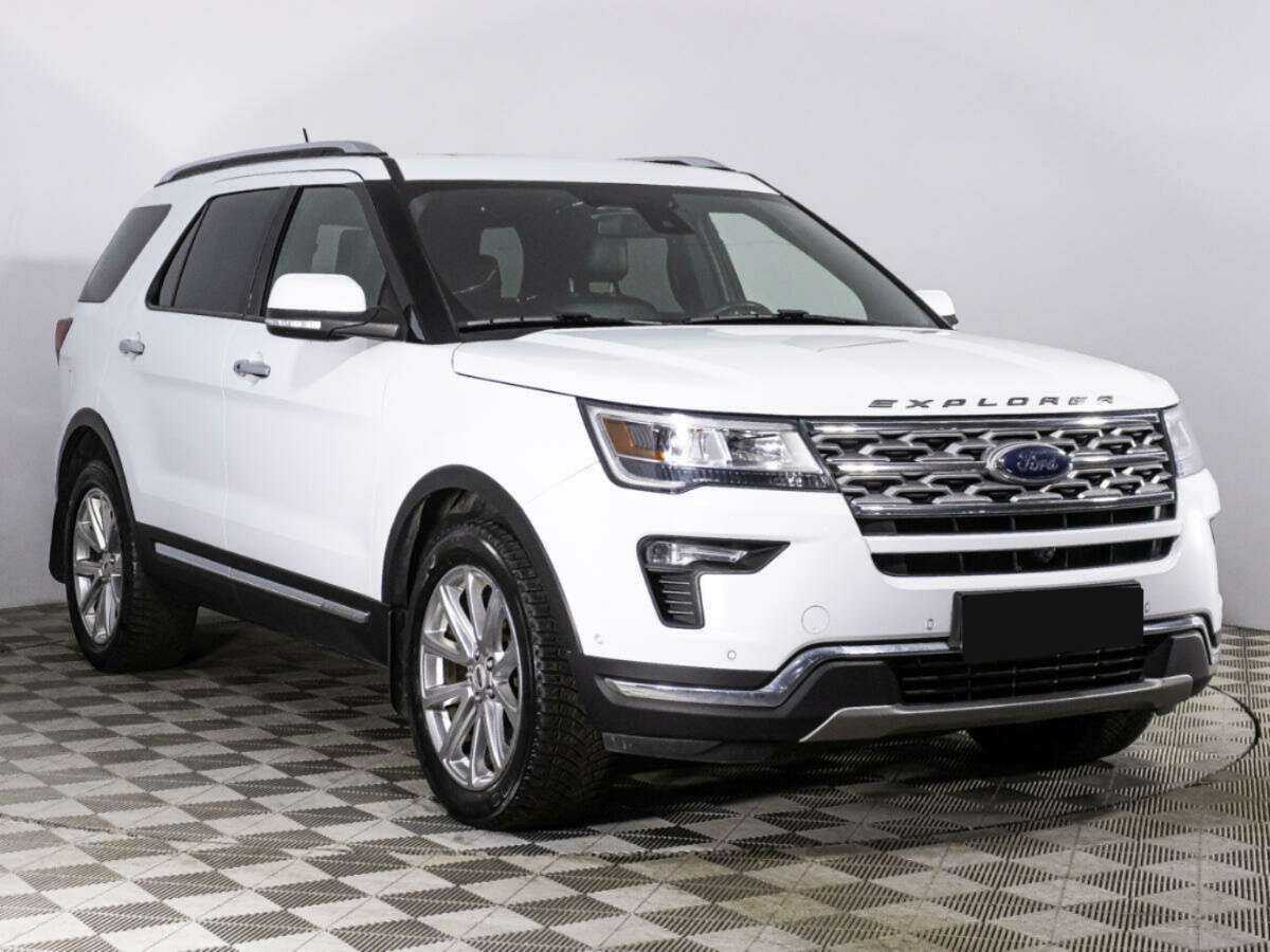 Купить Ford Explorer с пробегом. Фото: #2