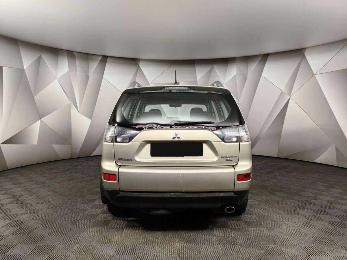Купить Mitsubishi Outlander с пробегом. Фото: #7