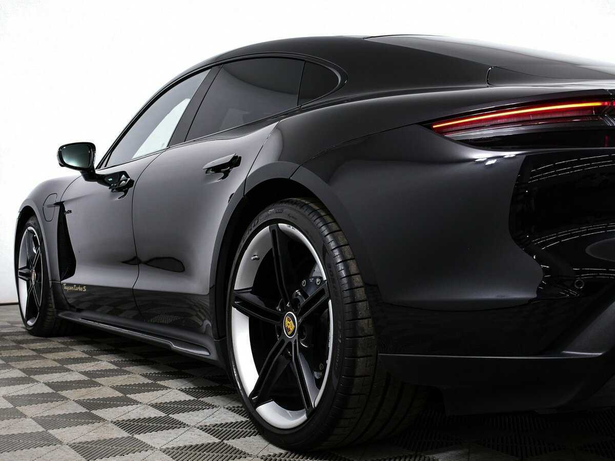 Купить Porsche Taycan с пробегом. Фото: #20