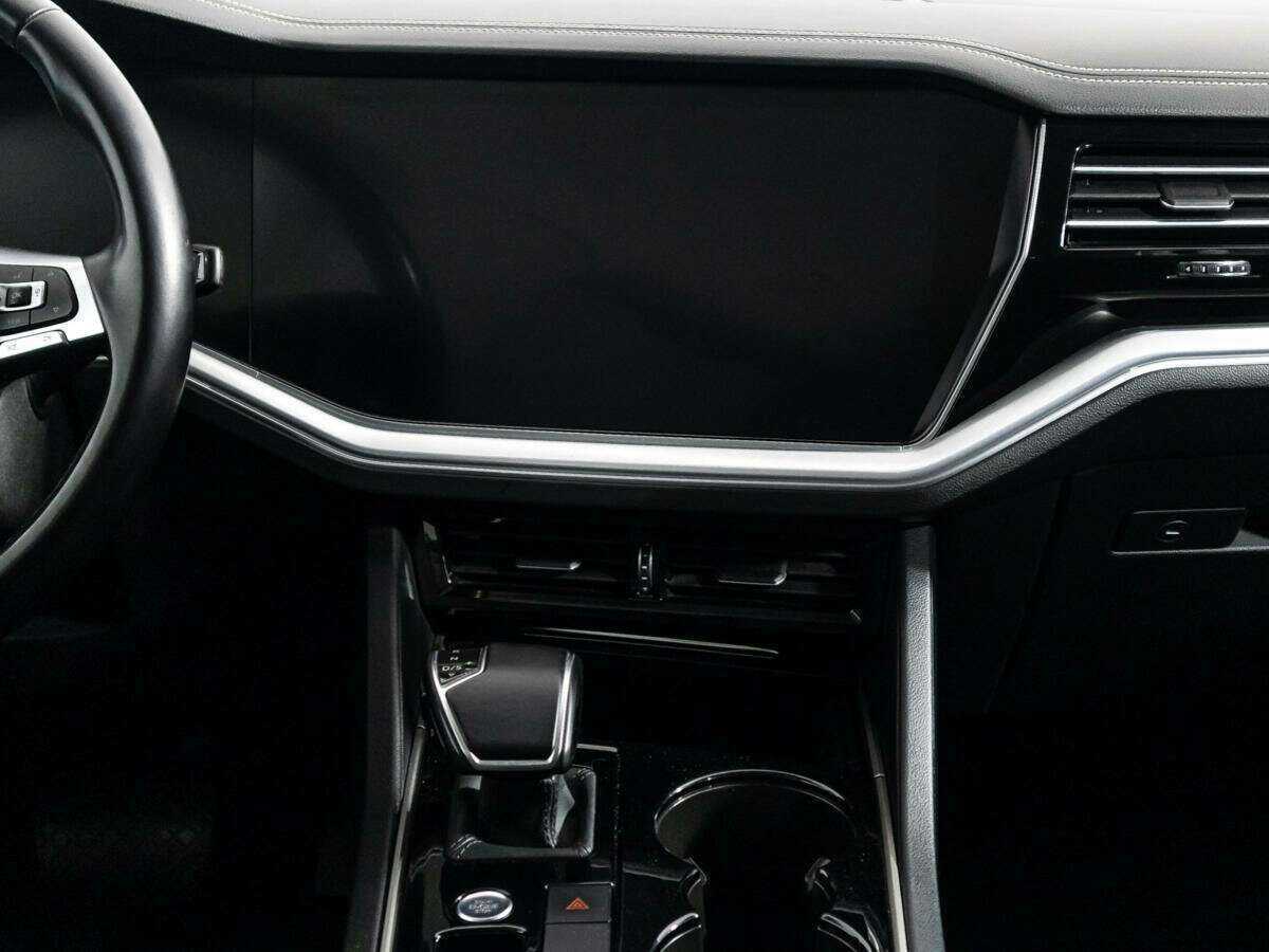 Купить Volkswagen Touareg с пробегом. Фото: #13