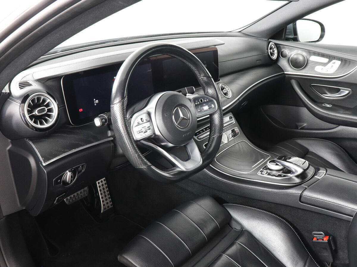 Купить Mercedes-Benz E-Класс с пробегом. Фото: #10