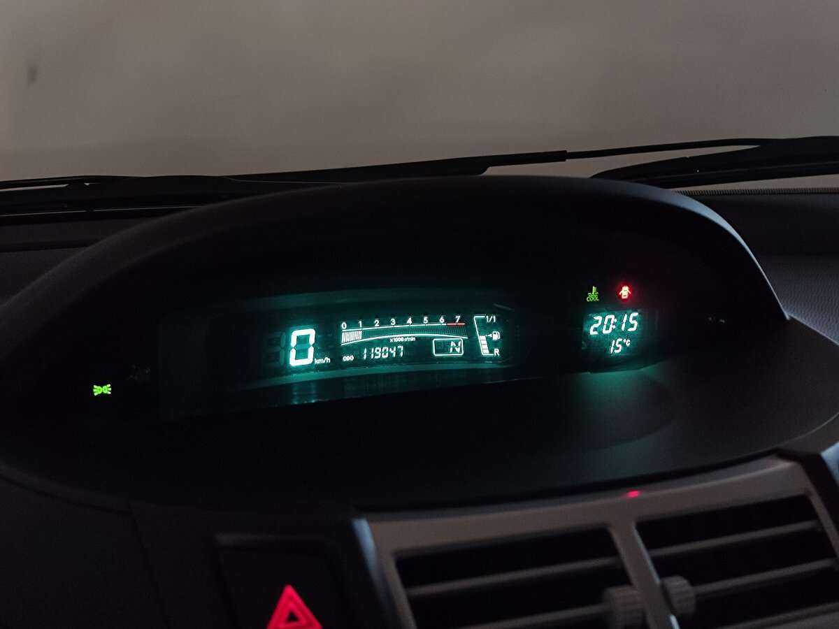 Купить Toyota Yaris с пробегом. Фото: #14