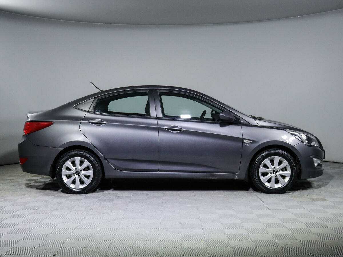 Купить Hyundai Solaris с пробегом. Фото: #3