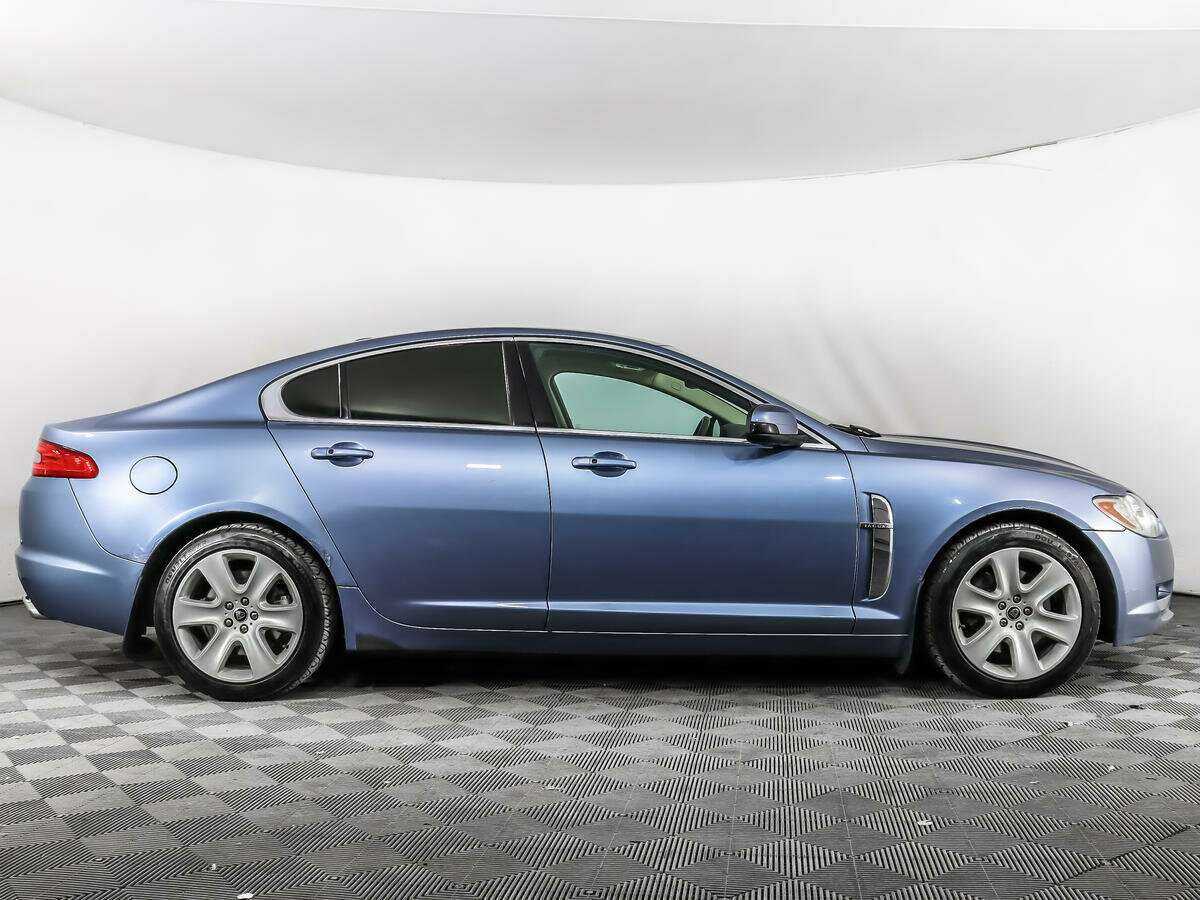Купить Jaguar XF с пробегом. Фото: #3