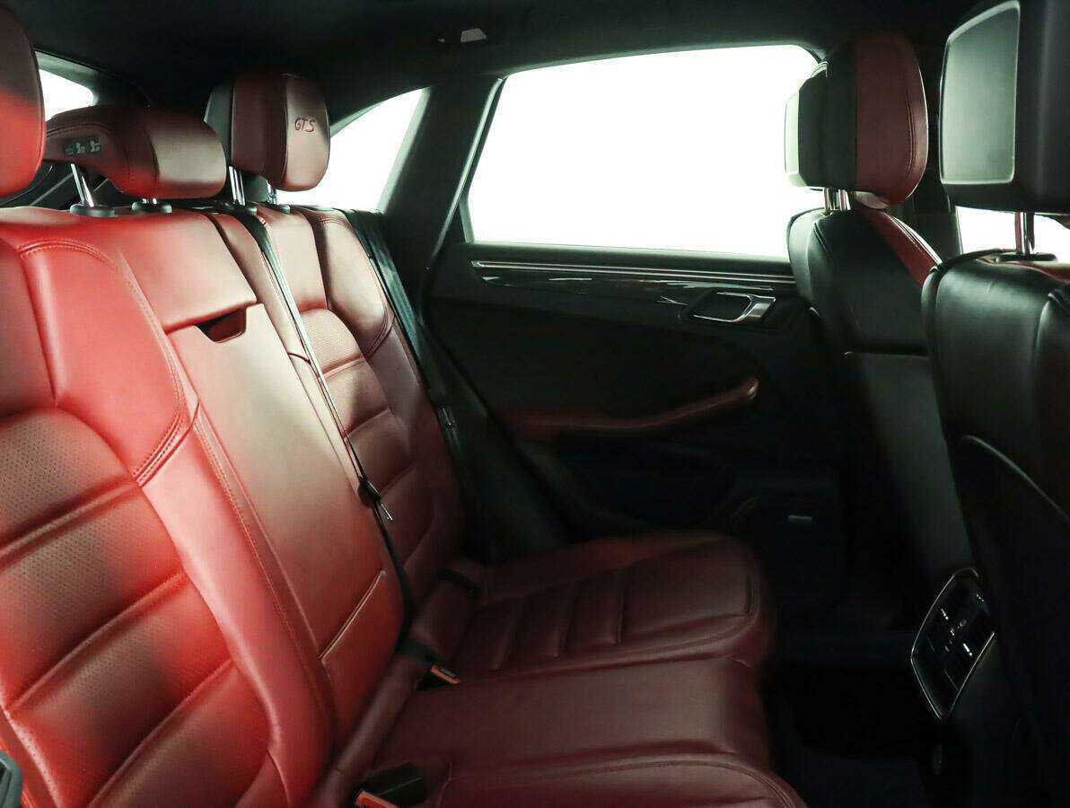 Купить Porsche Macan с пробегом. Фото: #10