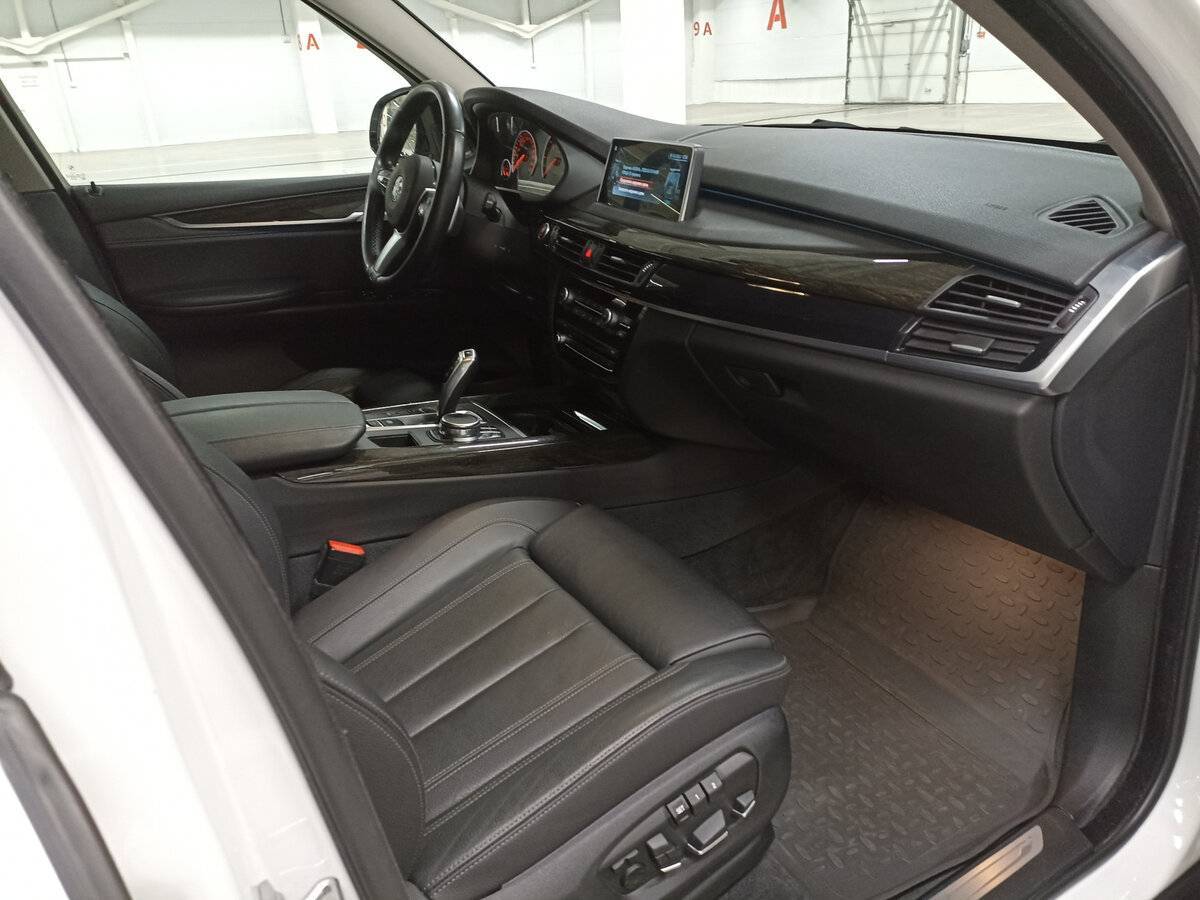 Купить BMW X5 с пробегом. Фото: #10