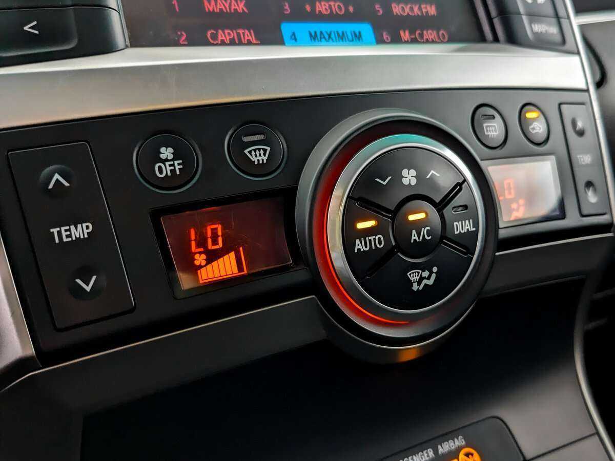 Купить Toyota Verso с пробегом. Фото: #20