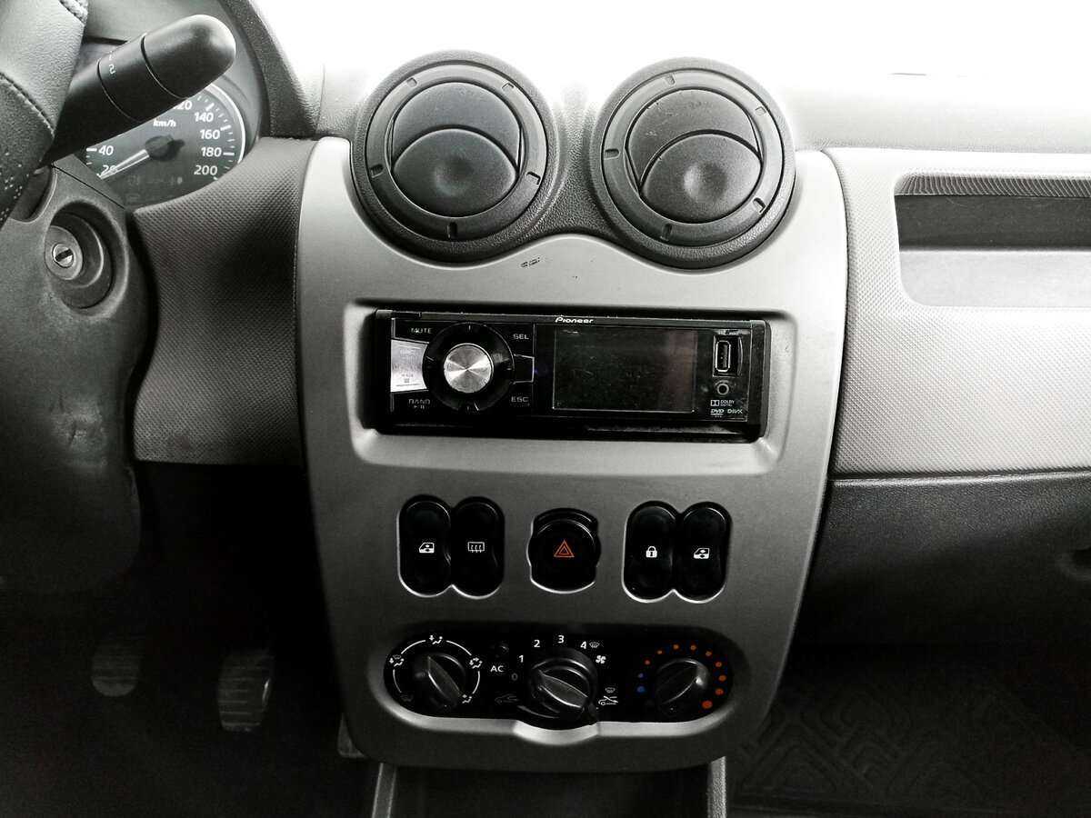 Купить Renault Logan с пробегом. Фото: #12
