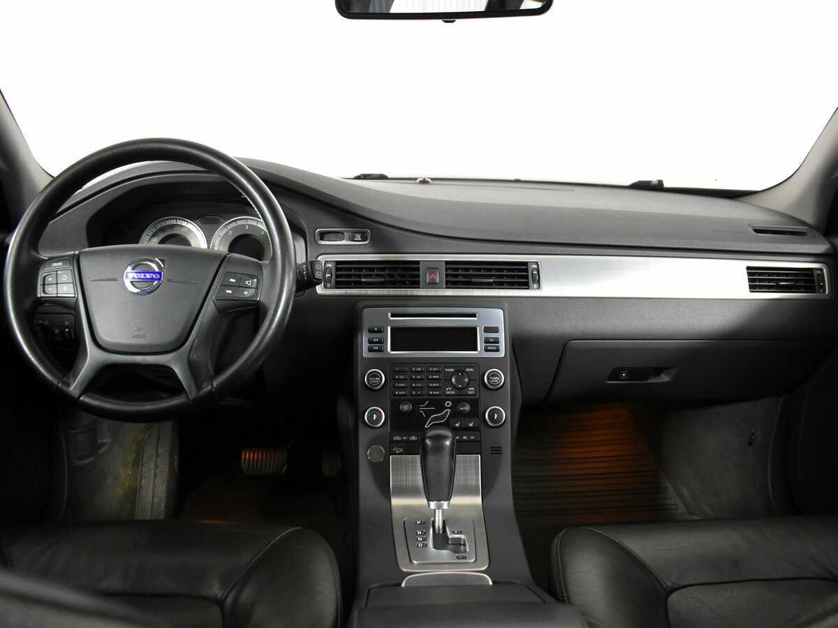 Купить Volvo XC70 с пробегом. Фото: #12