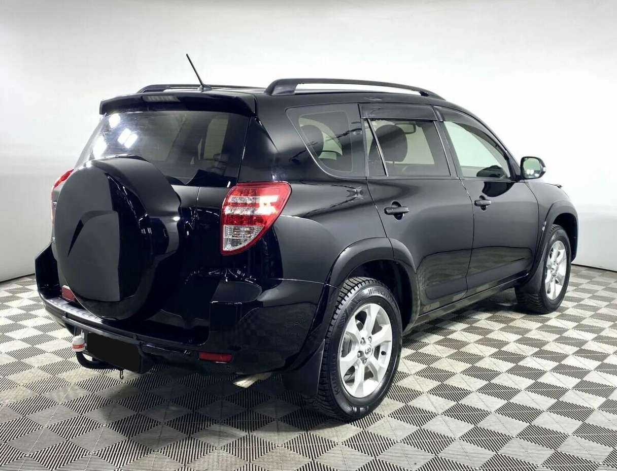 Купить Toyota RAV4 с пробегом. Фото: #3