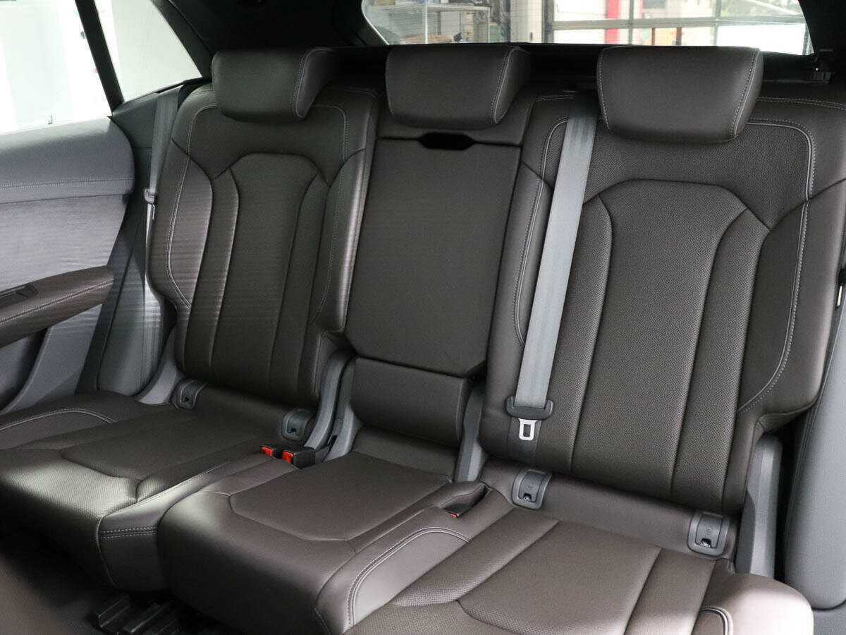 Купить Audi Q8 с пробегом. Фото: #13