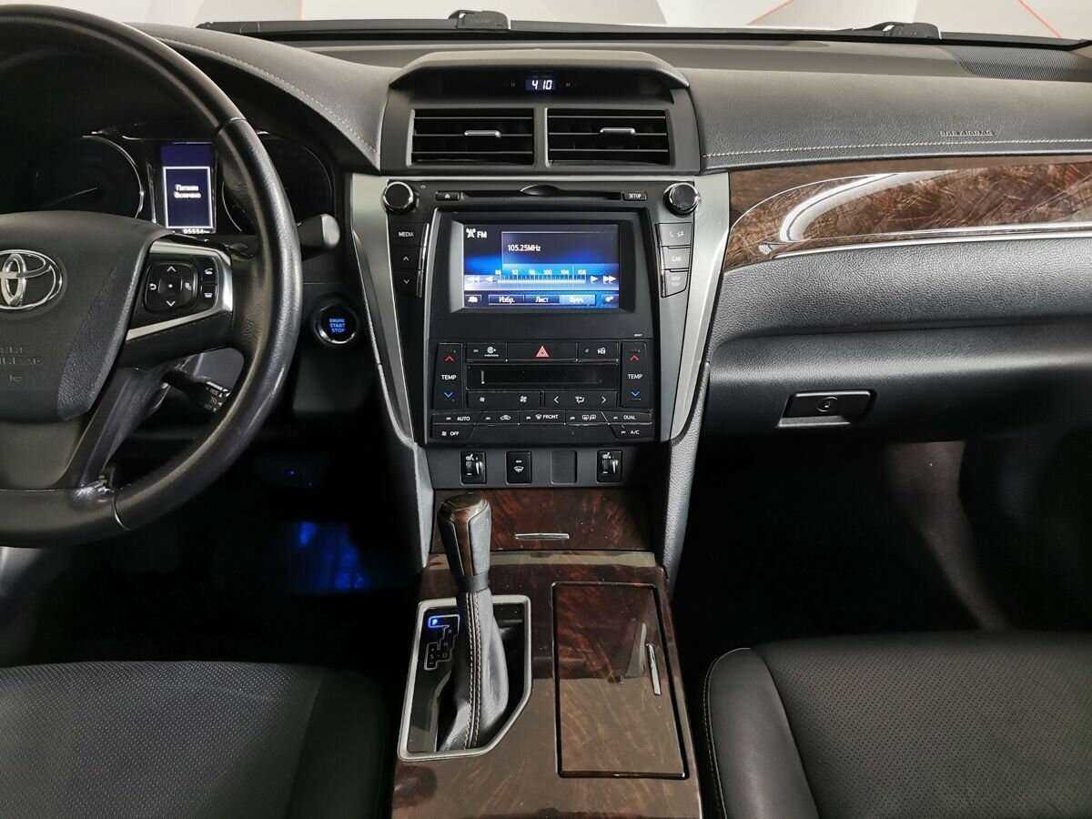 Купить Toyota Camry с пробегом. Фото: #9