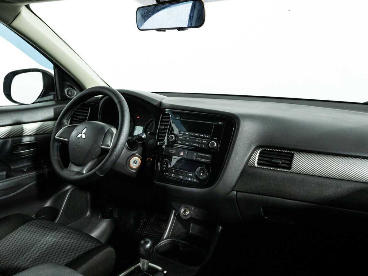 Купить Mitsubishi Outlander с пробегом. Фото: #8