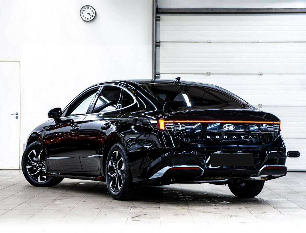 Купить Hyundai Sonata с пробегом. Фото: #3