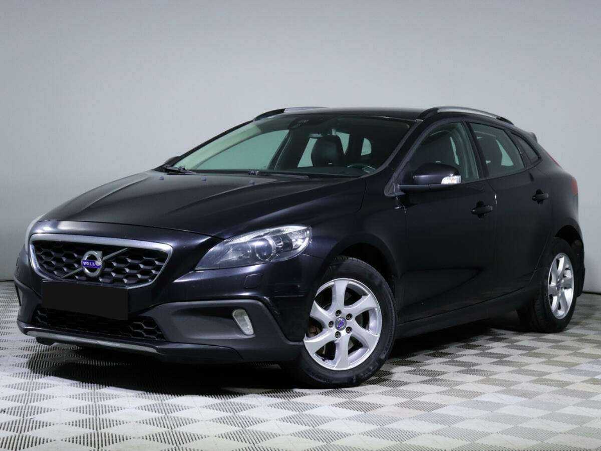 Купить Volvo V40 Cross Country с пробегом. Посмотреть фото