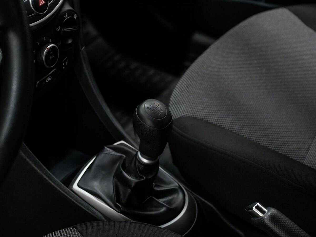 Купить Hyundai Solaris с пробегом. Фото: #16