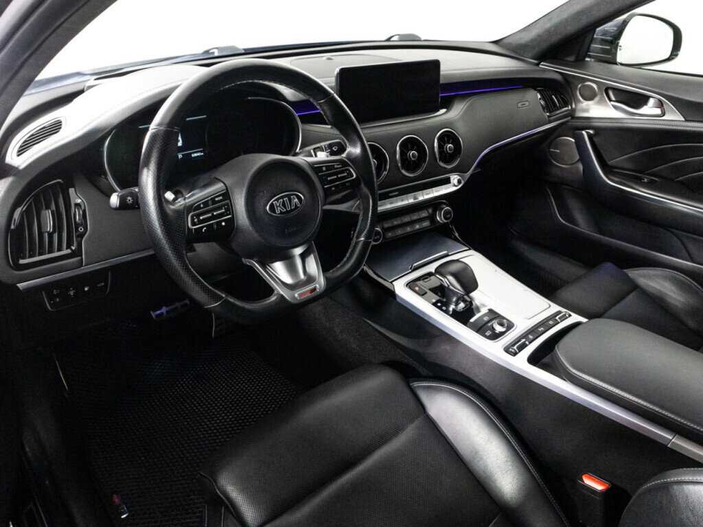 Купить Kia Stinger с пробегом. Фото: #11