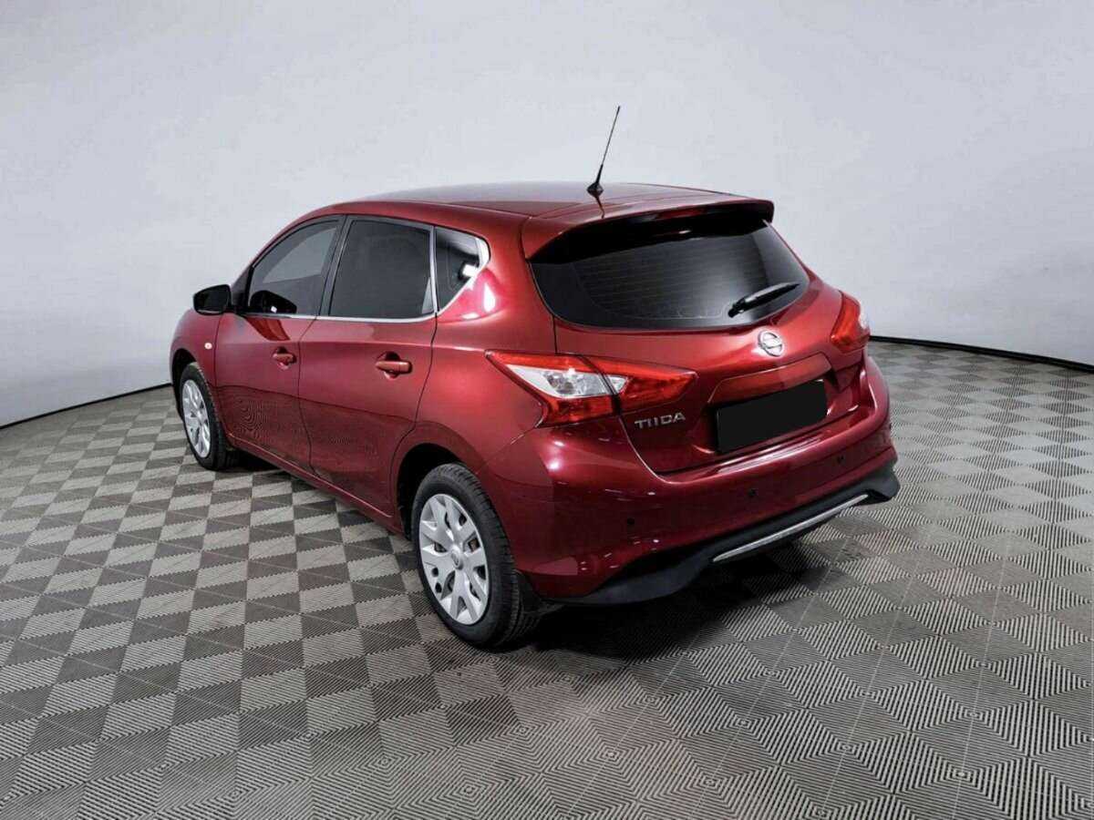 Купить Nissan Tiida с пробегом. Фото: #6