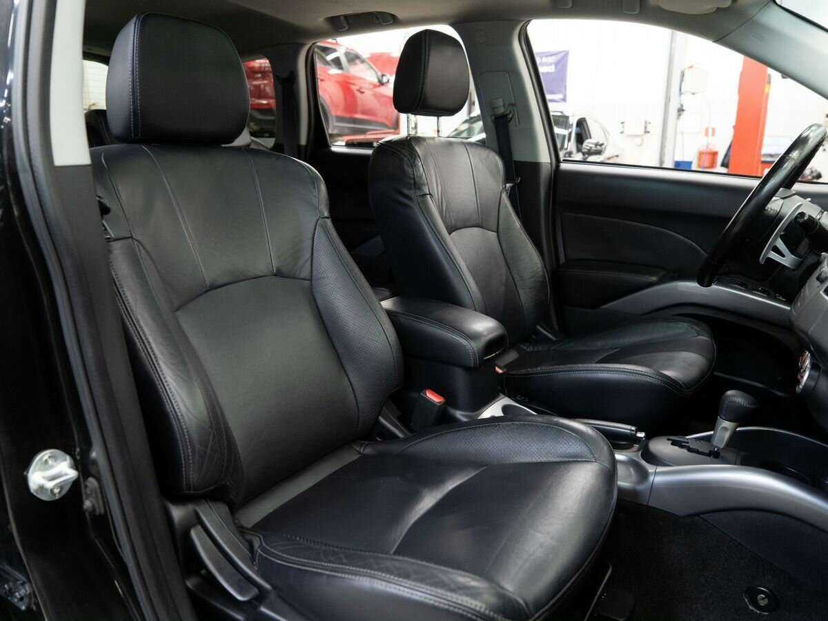 Купить Mitsubishi Outlander с пробегом. Фото: #8