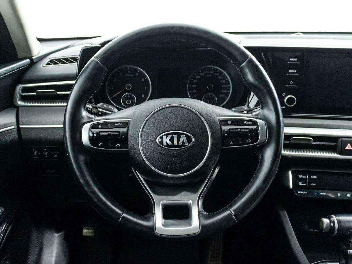 Купить Kia K5 с пробегом. Фото: #19