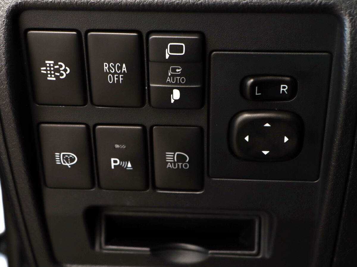Купить Toyota Land Cruiser с пробегом. Фото: #14