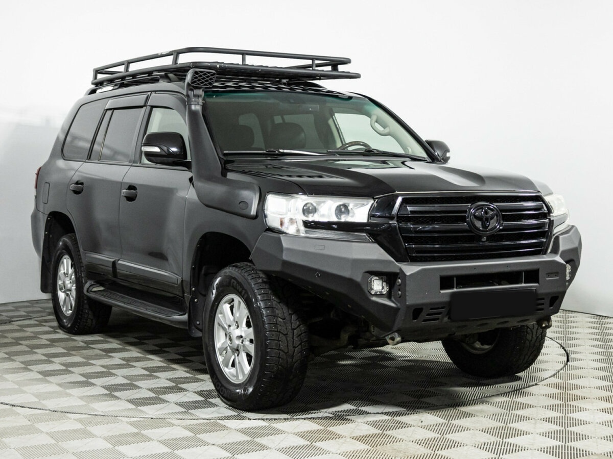 Купить Toyota Land Cruiser с пробегом. Фото: #2