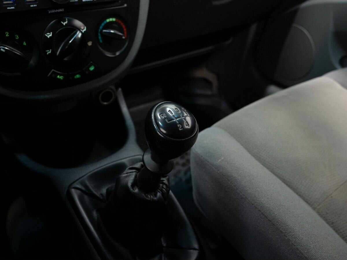 Купить Daewoo Gentra с пробегом. Фото: #18