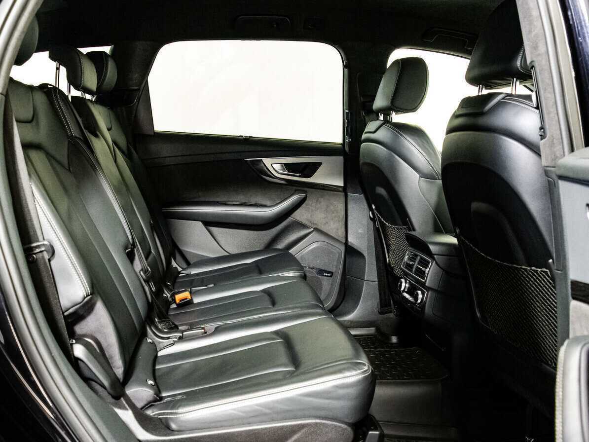 Купить Audi Q7 с пробегом. Фото: #11