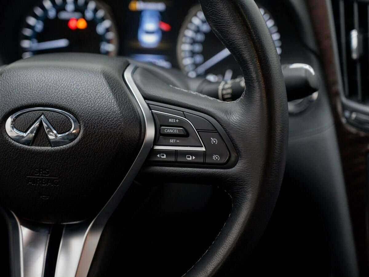 Купить Infiniti Q50 с пробегом. Фото: #12