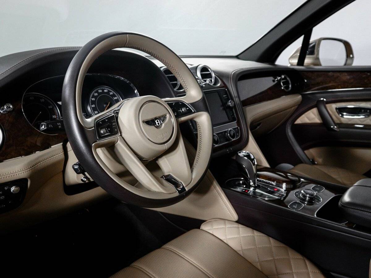 Купить Bentley Bentayga с пробегом. Фото: #13