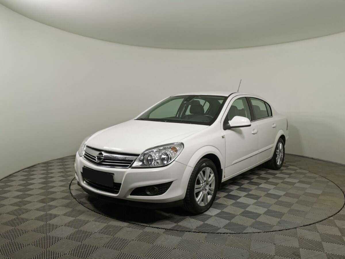 Купить Opel Astra с пробегом. Посмотреть фото