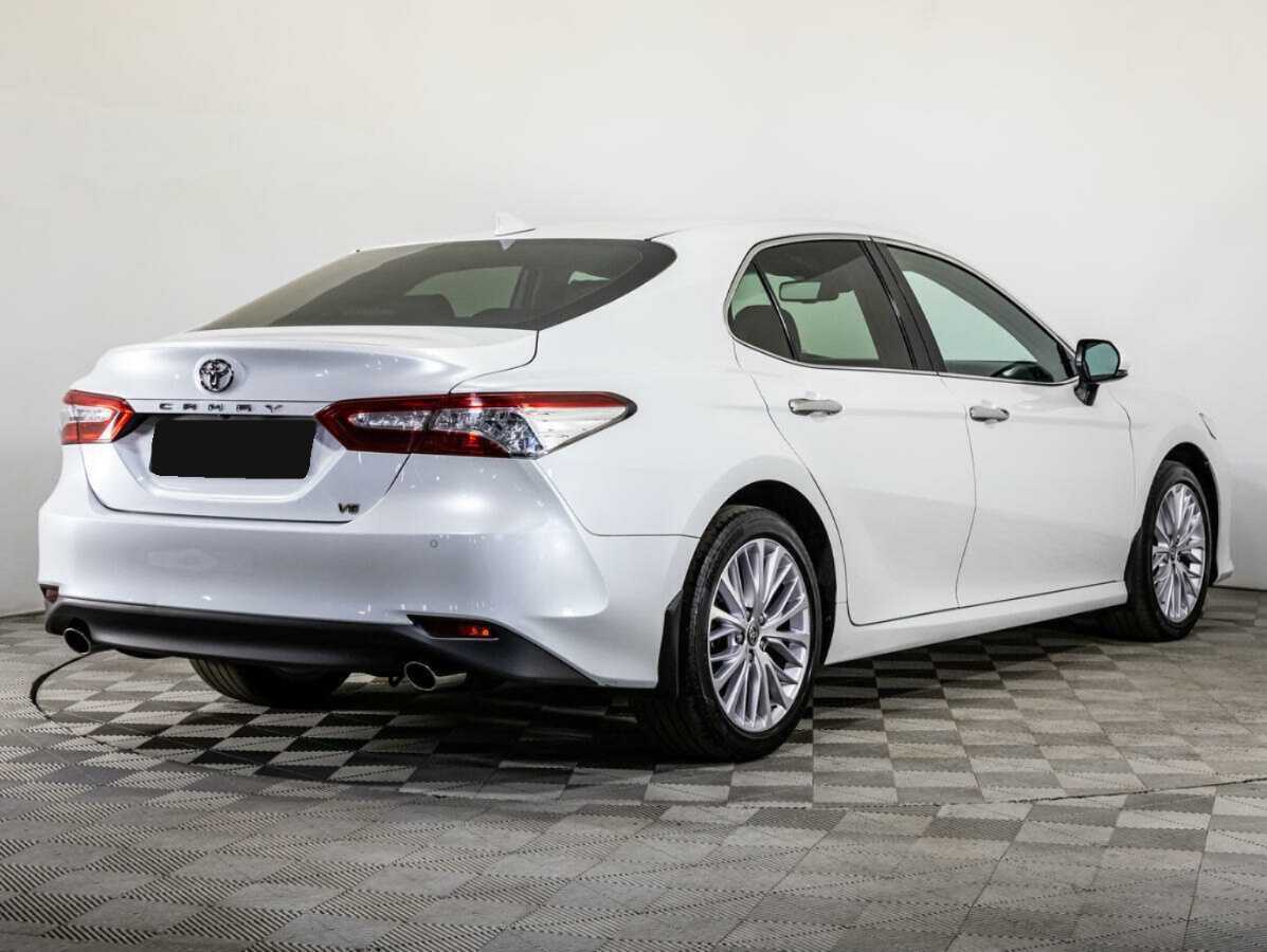 Купить Toyota Camry с пробегом. Фото: #4