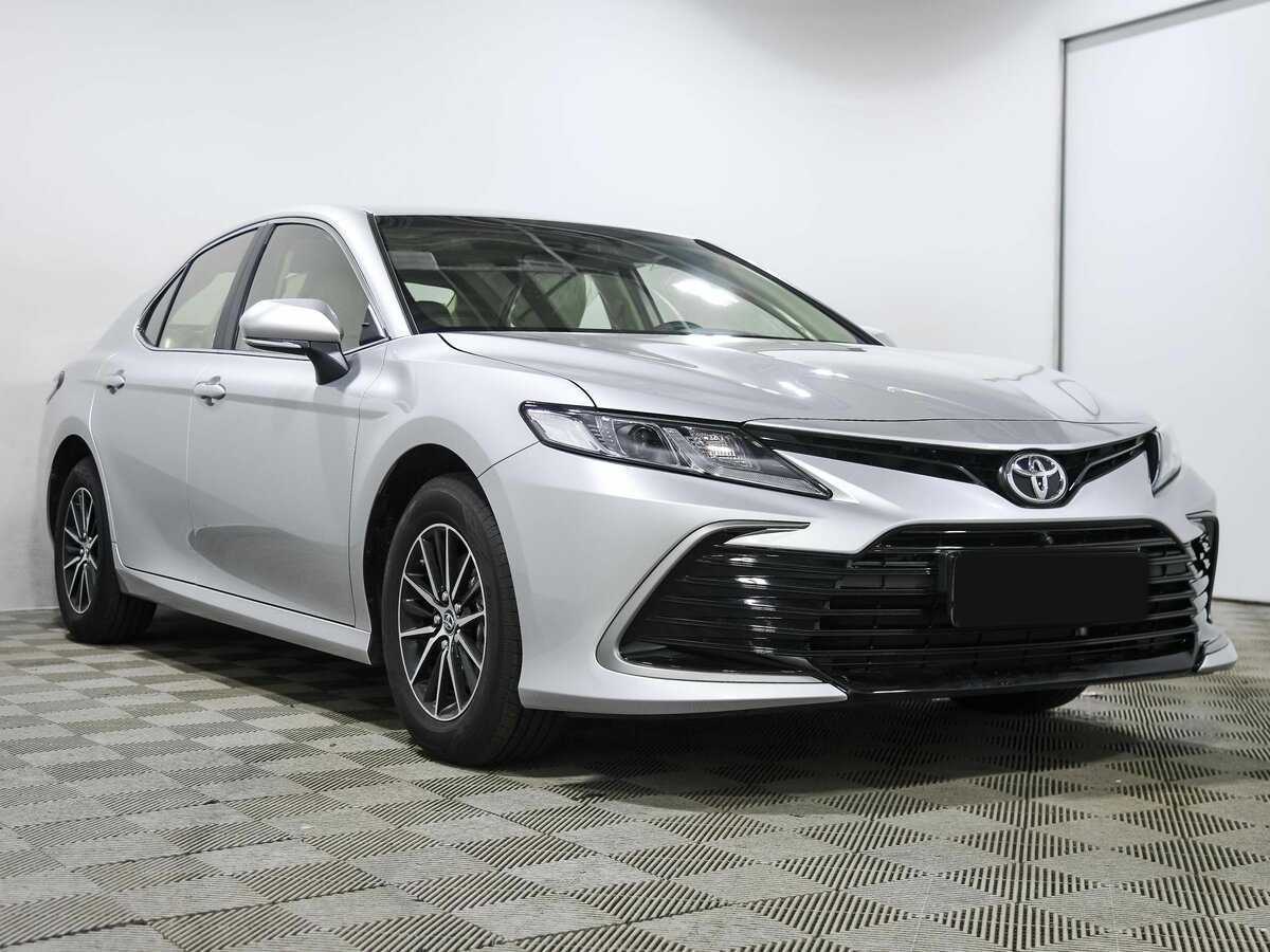 Купить Toyota Camry с пробегом. Фото: #2