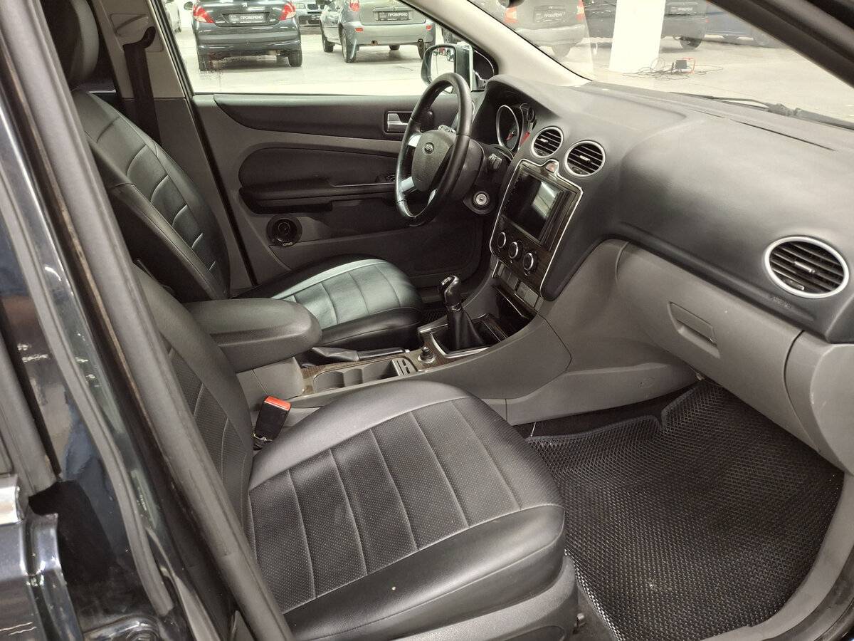 Купить Ford Focus с пробегом. Фото: #10