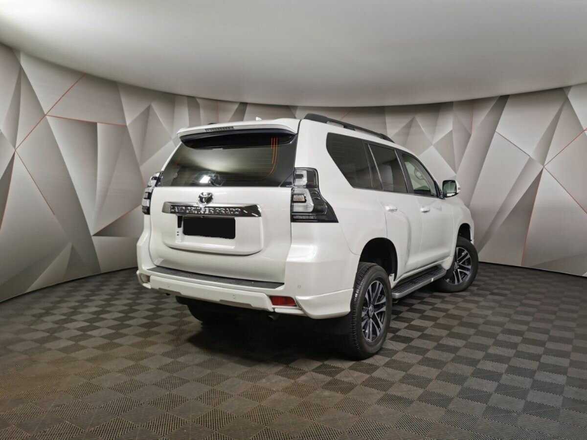 Купить Toyota Land Cruiser Prado с пробегом. Фото: #1