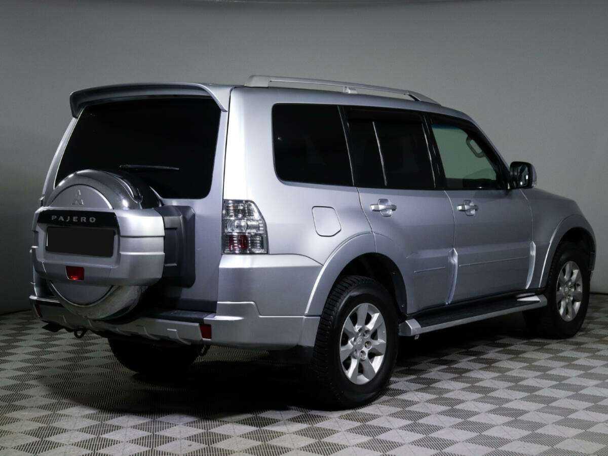 Купить Mitsubishi Pajero с пробегом. Фото: #4