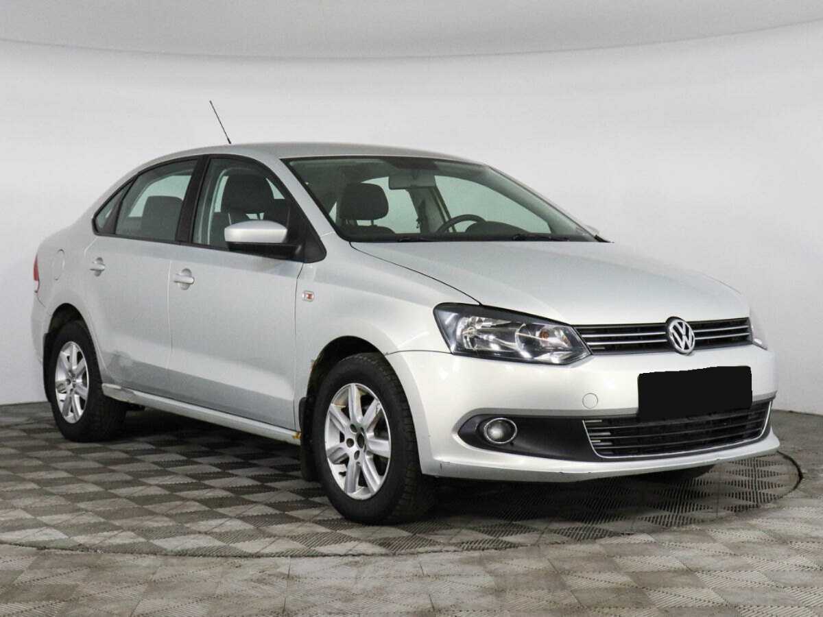 Купить Volkswagen Polo с пробегом. Фото: #2