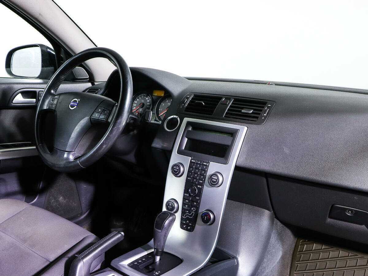 Купить Volvo S40 с пробегом. Фото: #8