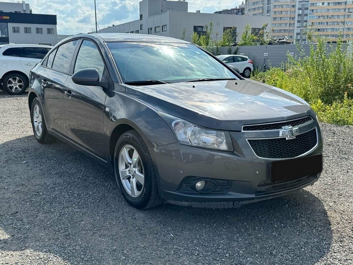 Купить Chevrolet Cruze с пробегом. Фото: #1