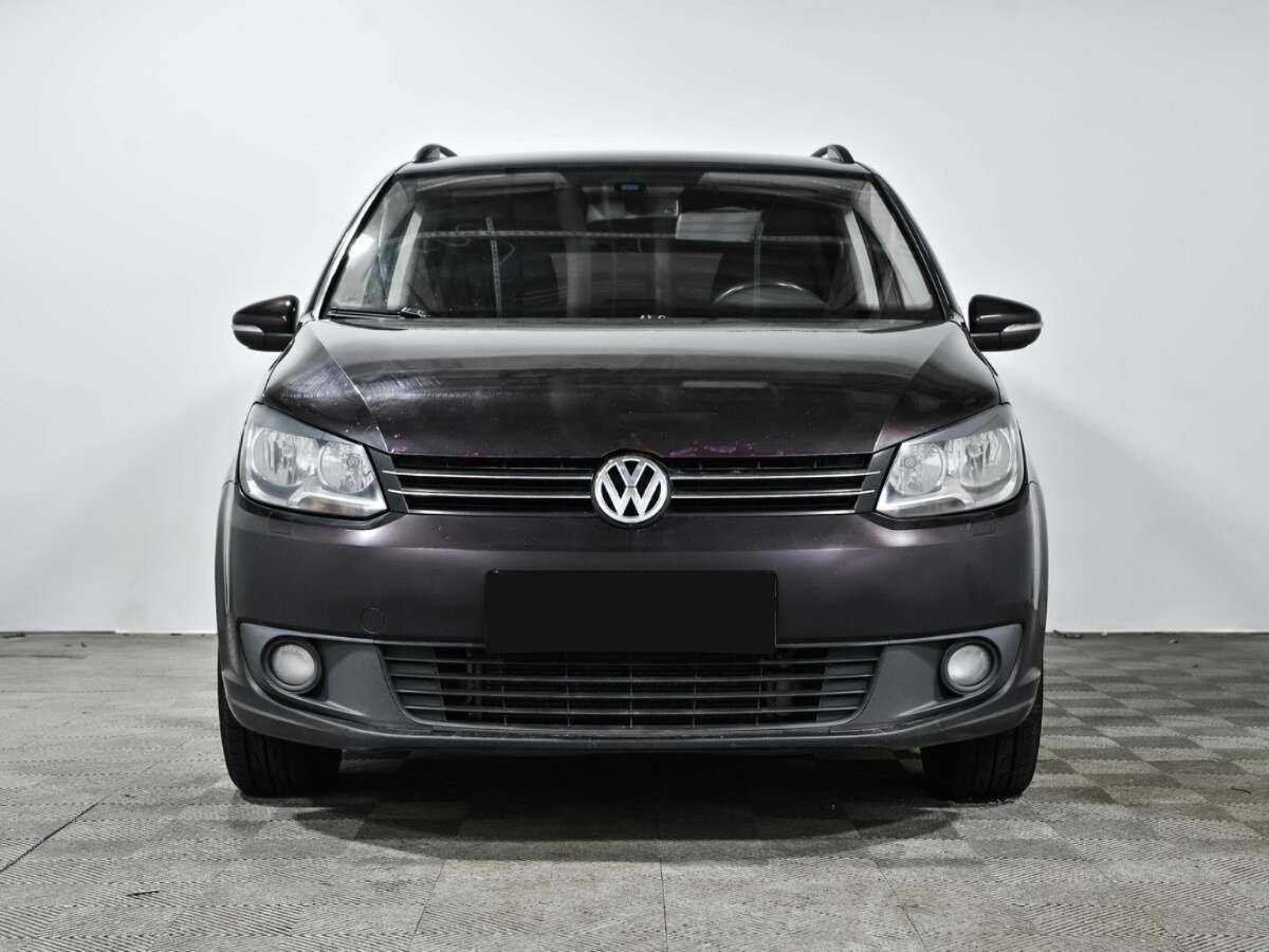Купить Volkswagen Touran с пробегом. Фото: #1