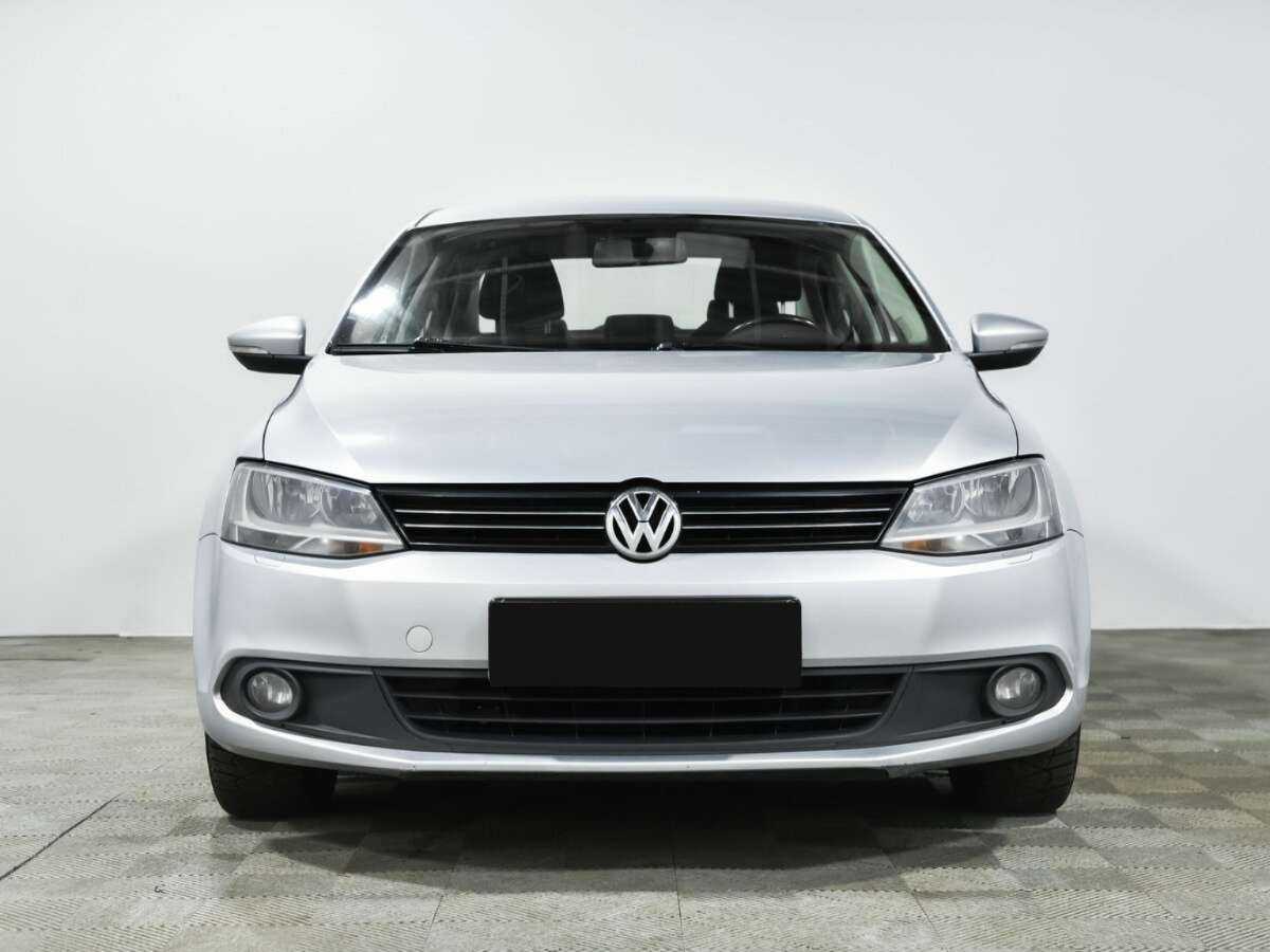 Купить Volkswagen Jetta с пробегом. Фото: #1