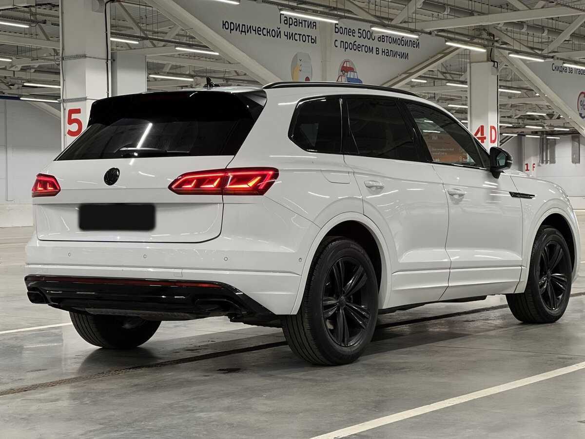Купить Volkswagen Touareg с пробегом. Фото: #4